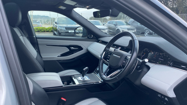 Land Rover Range Rover Evoque 1.5 P300e R-Dynamic SE 5dr Auto Hatchback